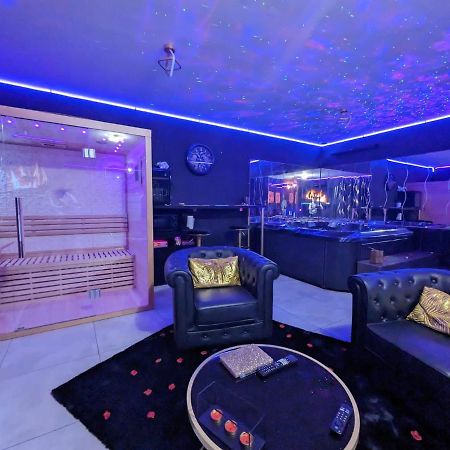 La Gold Room Jacuzzi & Sauna Prive 페르피냥 외부 사진