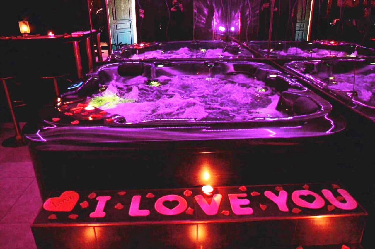 La Gold Room Jacuzzi & Sauna Prive 페르피냥 외부 사진