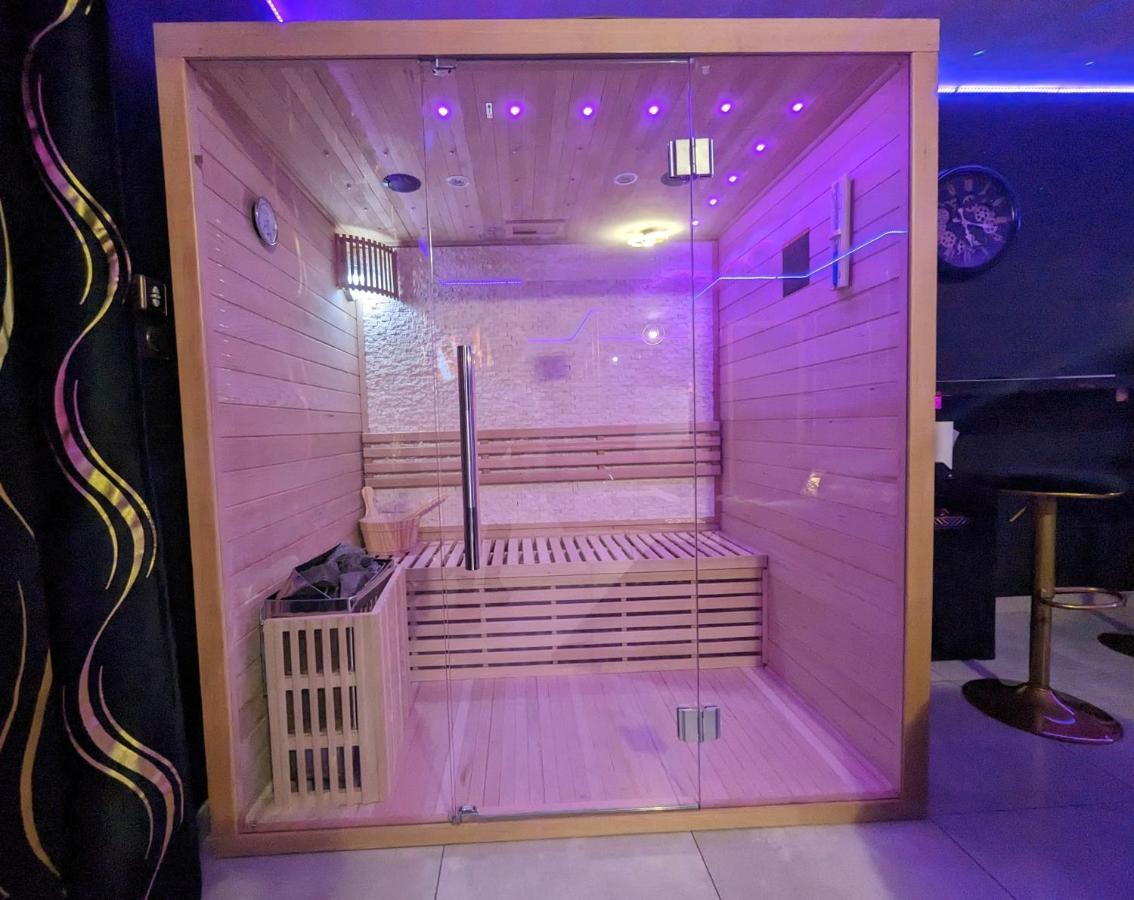 La Gold Room Jacuzzi & Sauna Prive 페르피냥 외부 사진